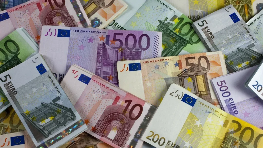 I 10 tisíc čistého bez zkušeností. Potřebují lidi „hned teď“